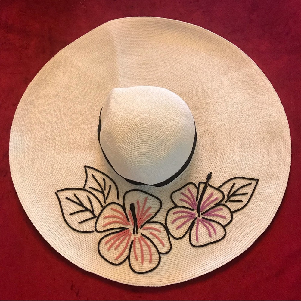 Eugenia Kim Hat Flower